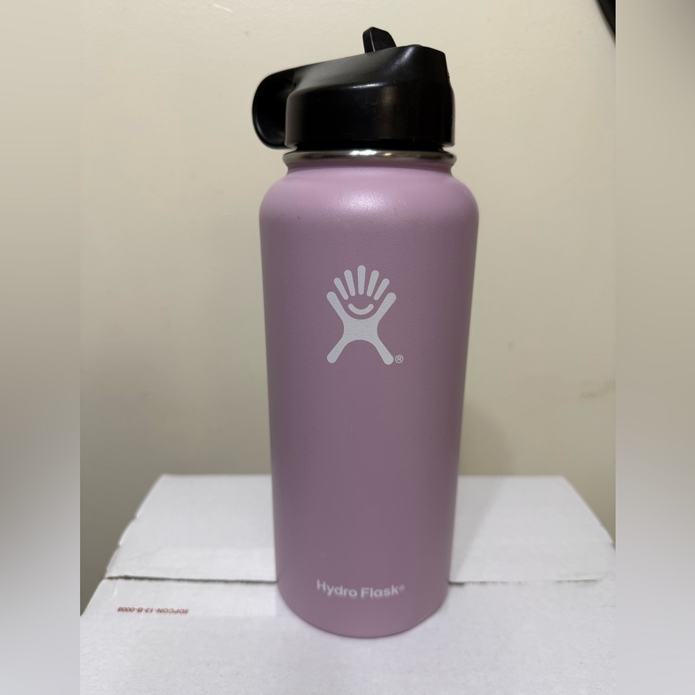 Hydro Flask Pastel Purple Bottle